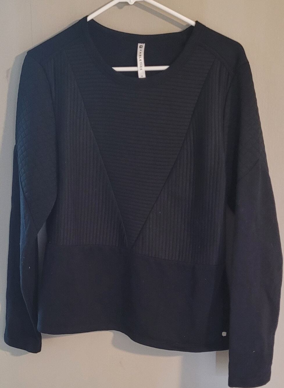 Fabletics Pullover Sweater Womens Medium Black Blank Activewear Long Sleeves